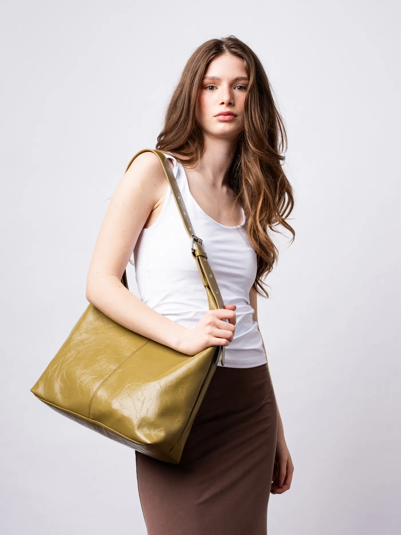 Crossbody Scarlett Distressed Leather Tote - Image 34