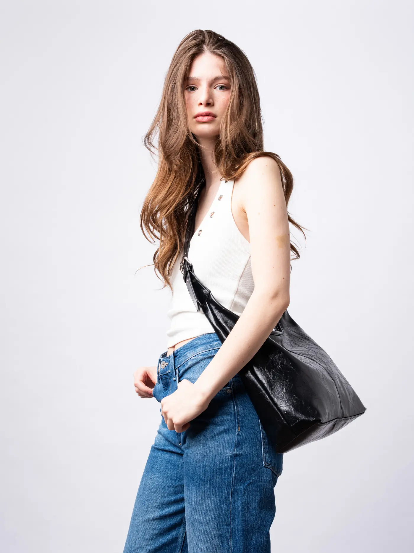 Crossbody Scarlett Distressed Leather Tote - Image 4