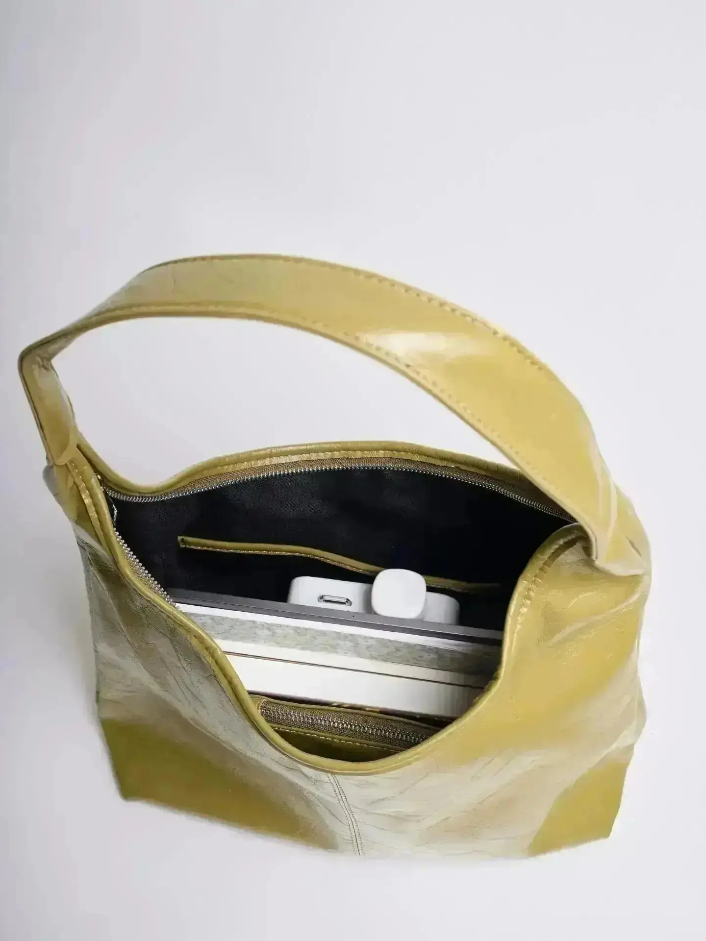 Scarlett Distressed Leather Tote - Image 86