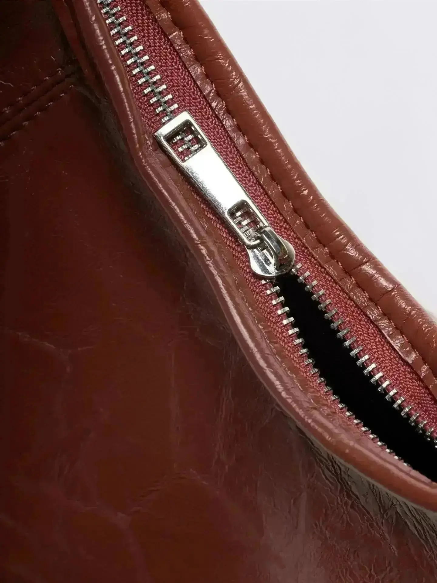 Scarlett Distressed Leather Tote - Image 102