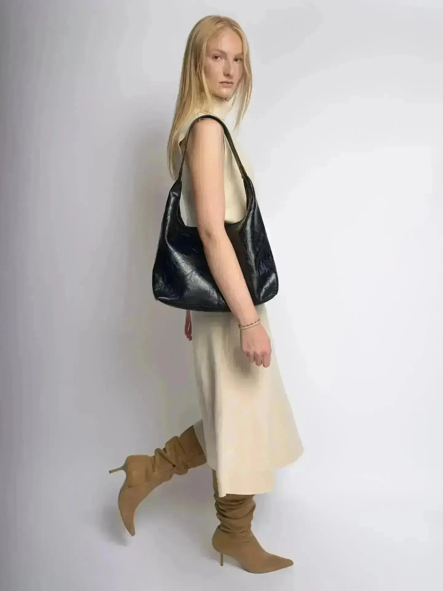 Scarlett Distressed Leather Tote - Image 68