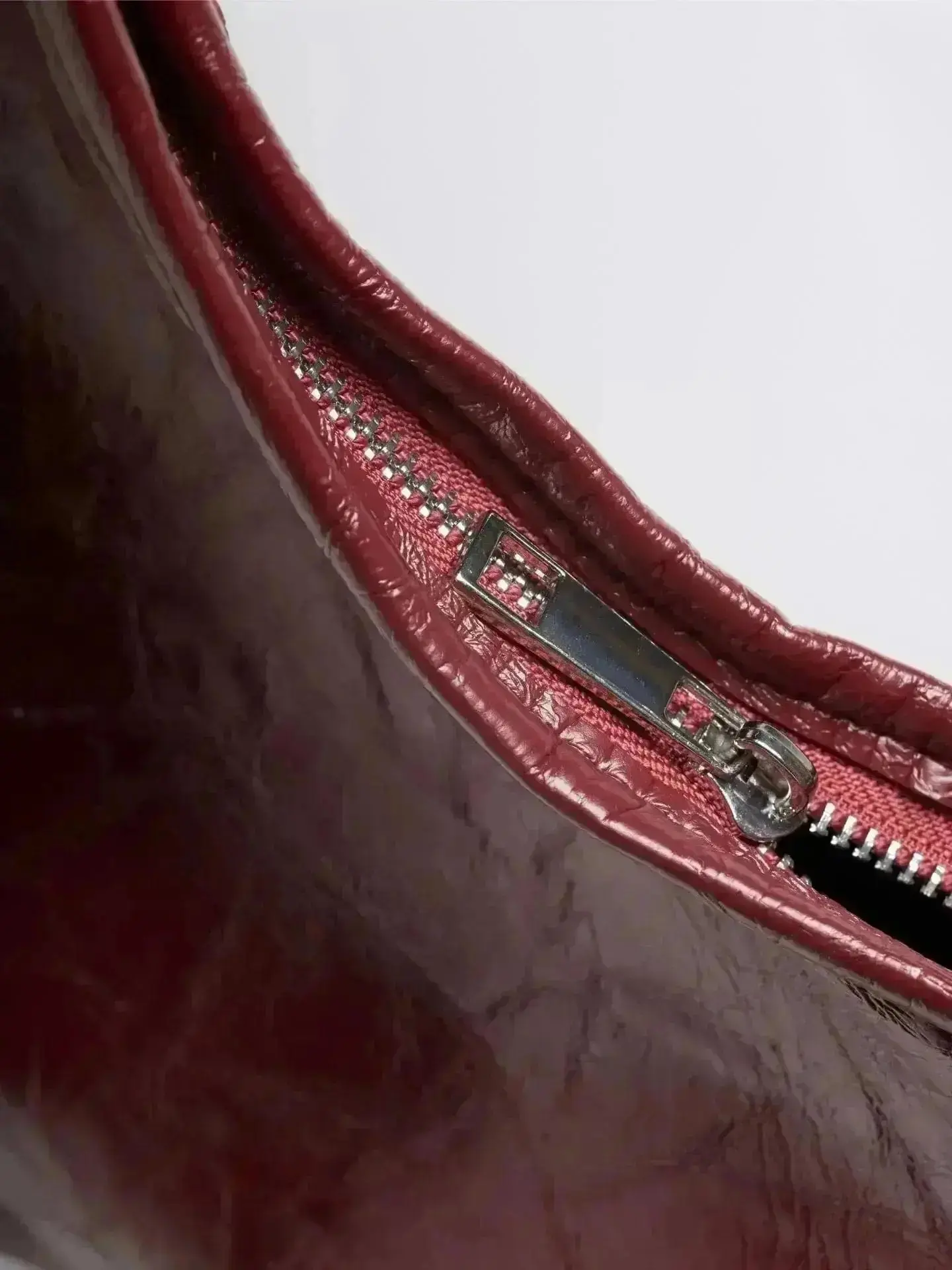 Scarlett Distressed Leather Tote - Image 73
