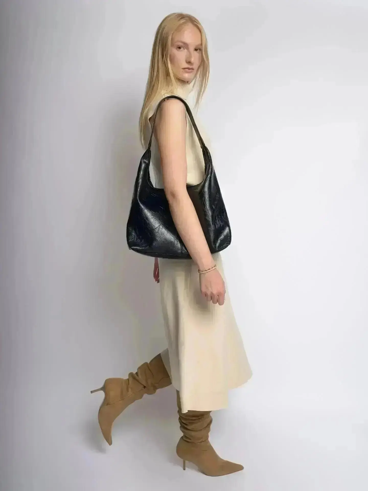 Scarlett Distressed Leather Tote - Image 5